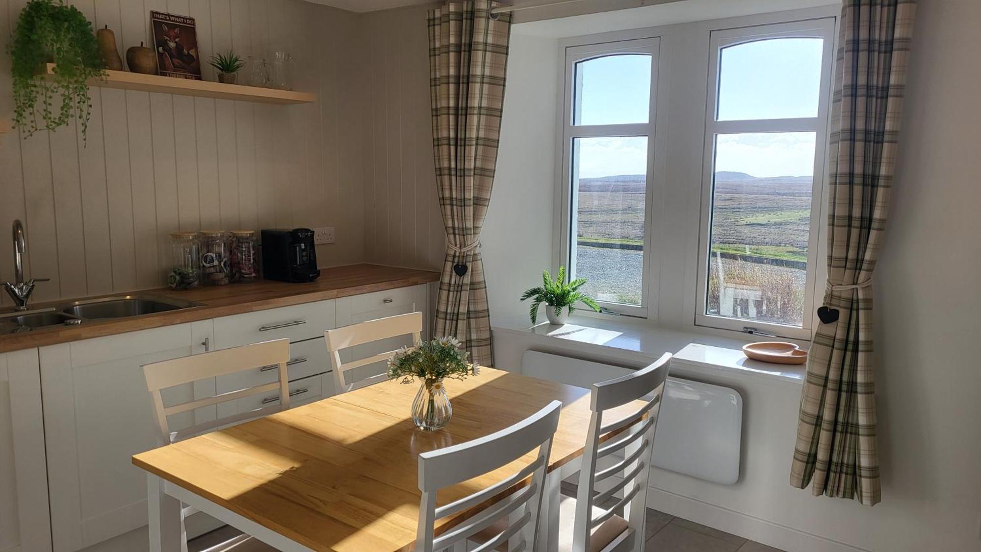 An Cnoc Bed & Breakfast Staffin Extérieur photo